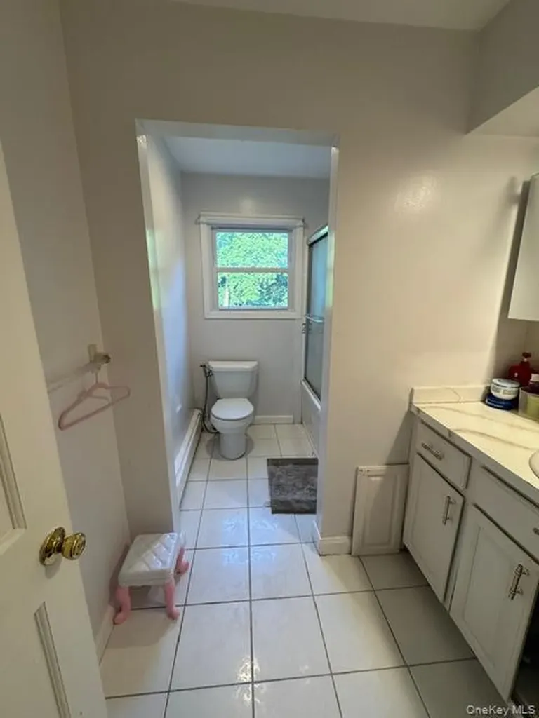 39 Burham Drive Smithtown NY 11787