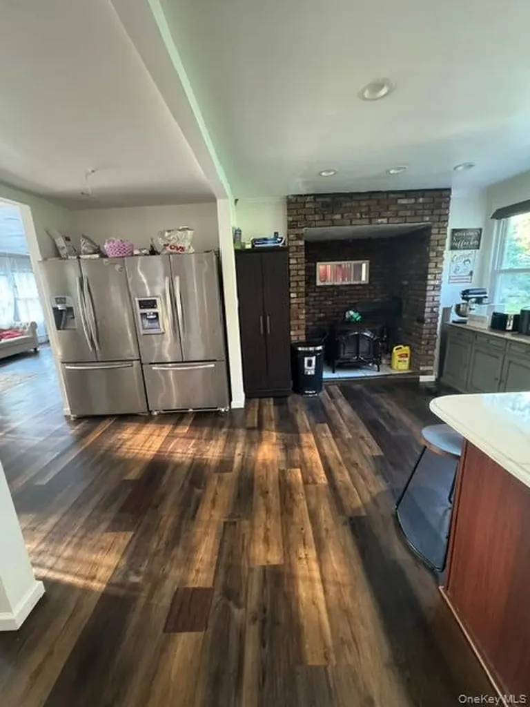 39 Burham Drive Smithtown NY 11787