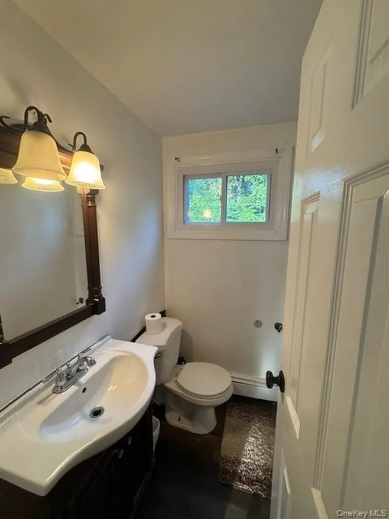 39 Burham Drive Smithtown NY 11787