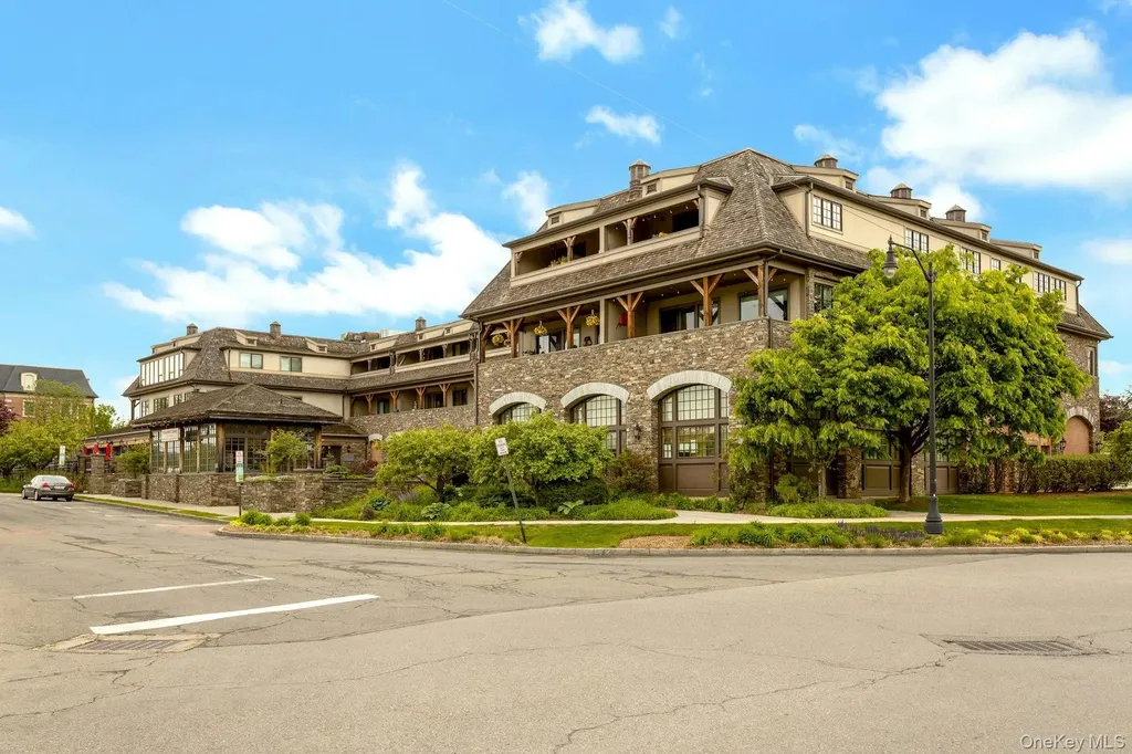 127 W Main Street Tarrytown NY 10591