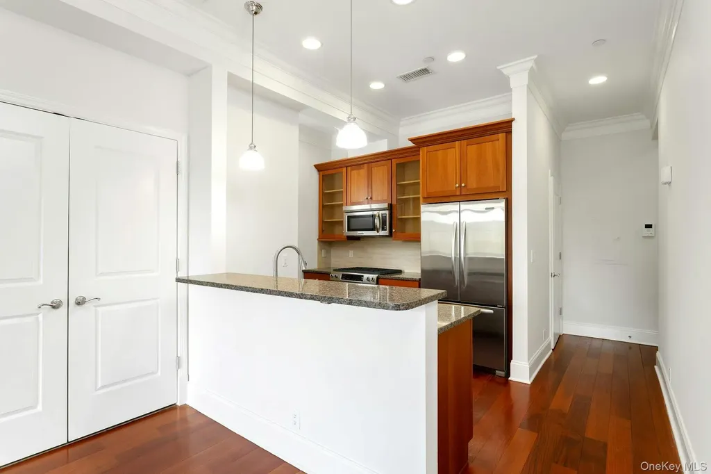127 W Main Street Tarrytown NY 10591