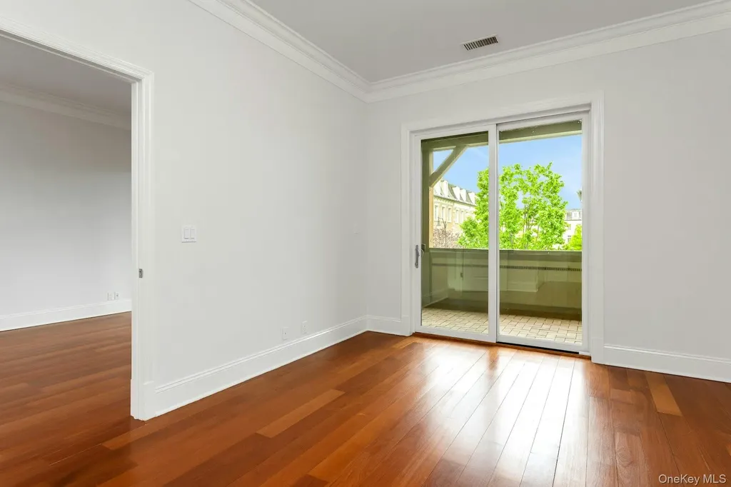 127 W Main Street Tarrytown NY 10591