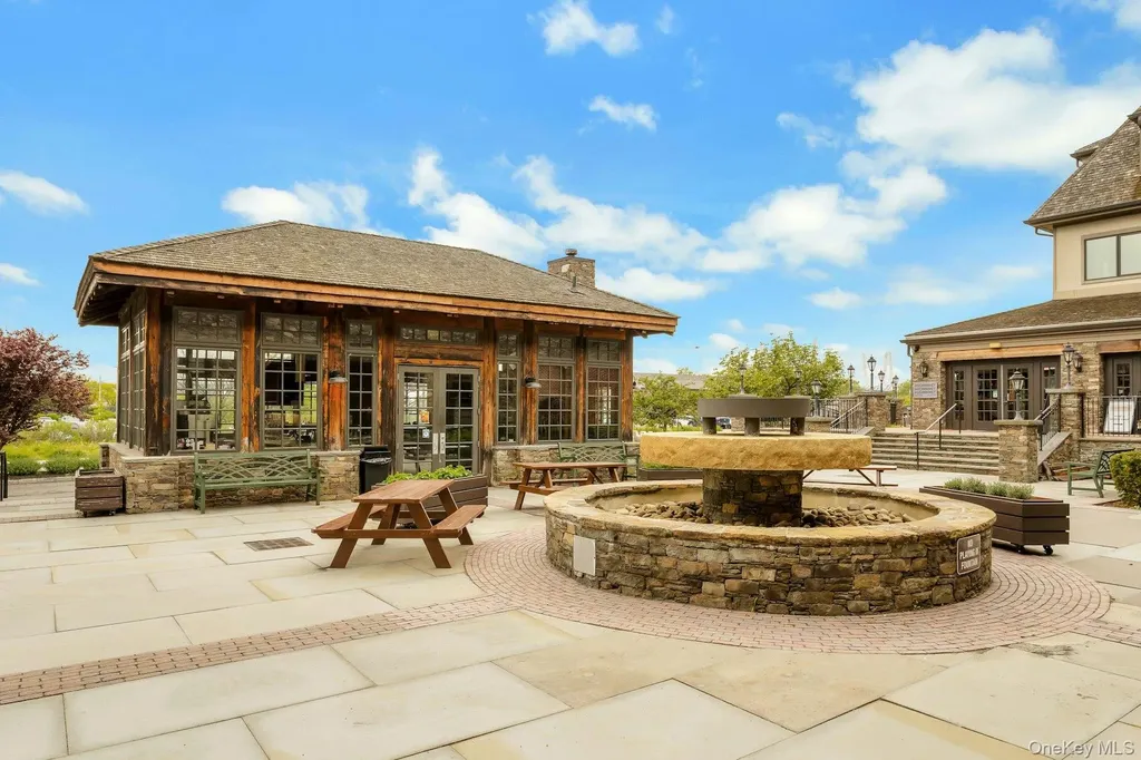 127 W Main Street Tarrytown NY 10591