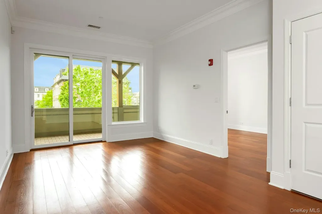 127 W Main Street Tarrytown NY 10591