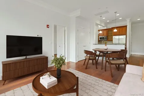 127 W Main Street Tarrytown NY 10591