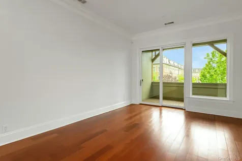127 W Main Street Tarrytown NY 10591