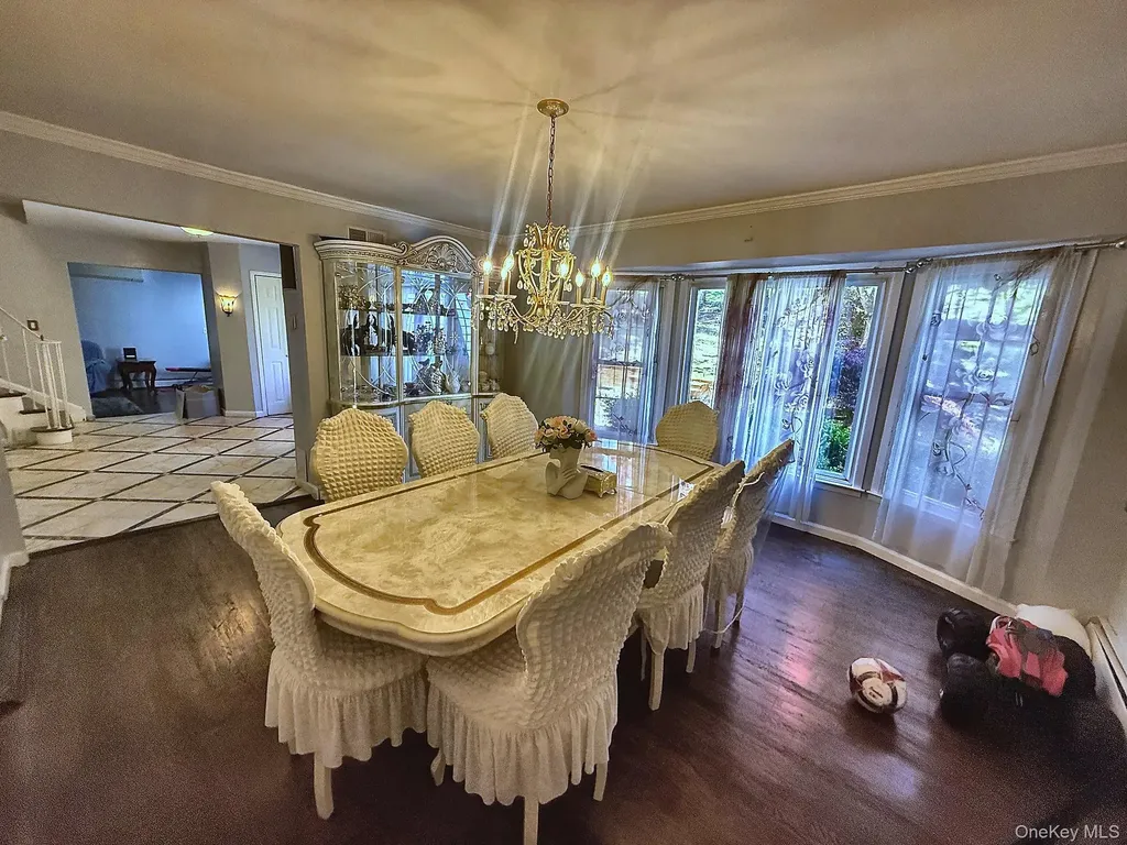 25 Lisa Drive Dix Hills NY 11746
