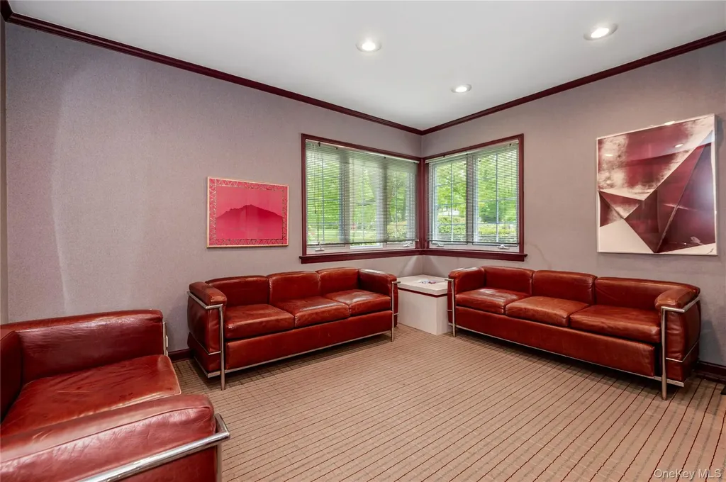 111 Clent Road Great Neck NY 11021