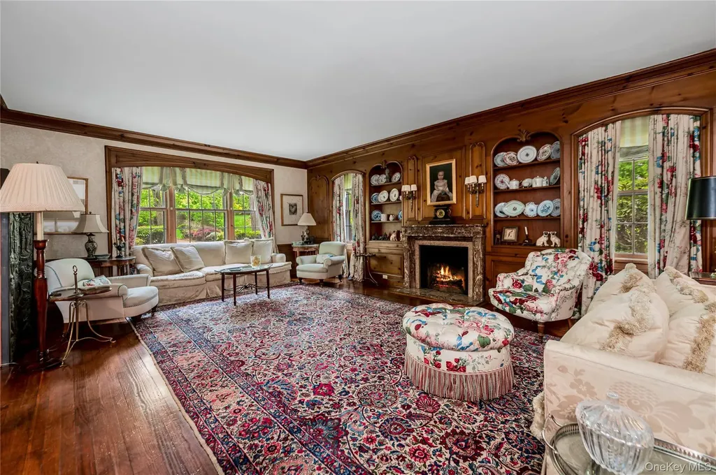 111 Clent Road Great Neck NY 11021