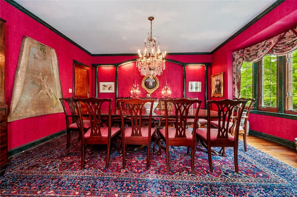 111 Clent Road Great Neck NY 11021