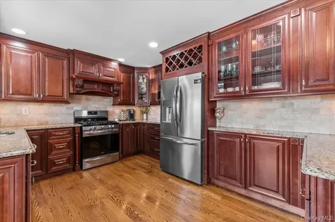 2968 Islip Court Wantagh NY 11793