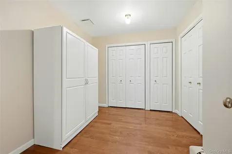 9 Oxford Court Wheatley Heights NY 11798