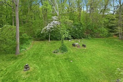 9 Oxford Court Wheatley Heights NY 11798