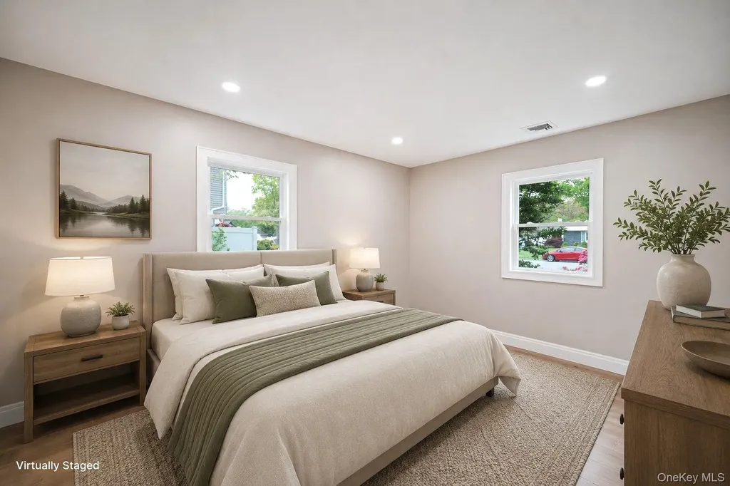 41 Winside Lane Coram NY 11727