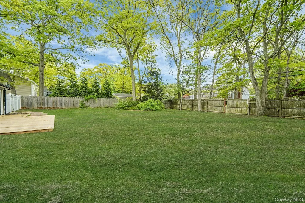 41 Winside Lane Coram NY 11727