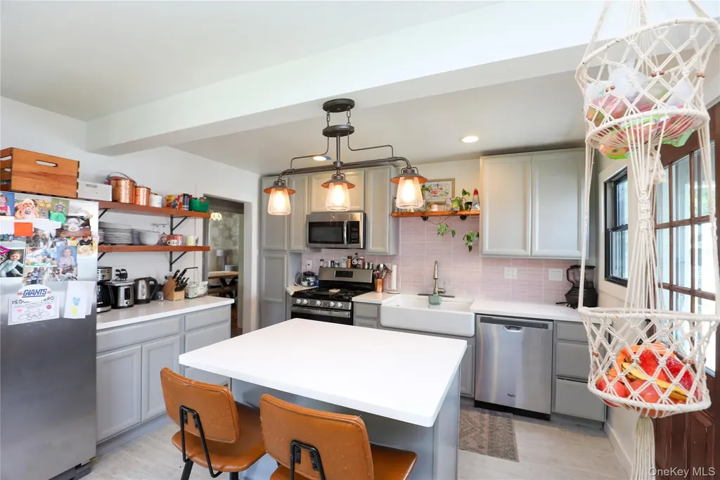 52 Phillips Avenue Highland NY 12528