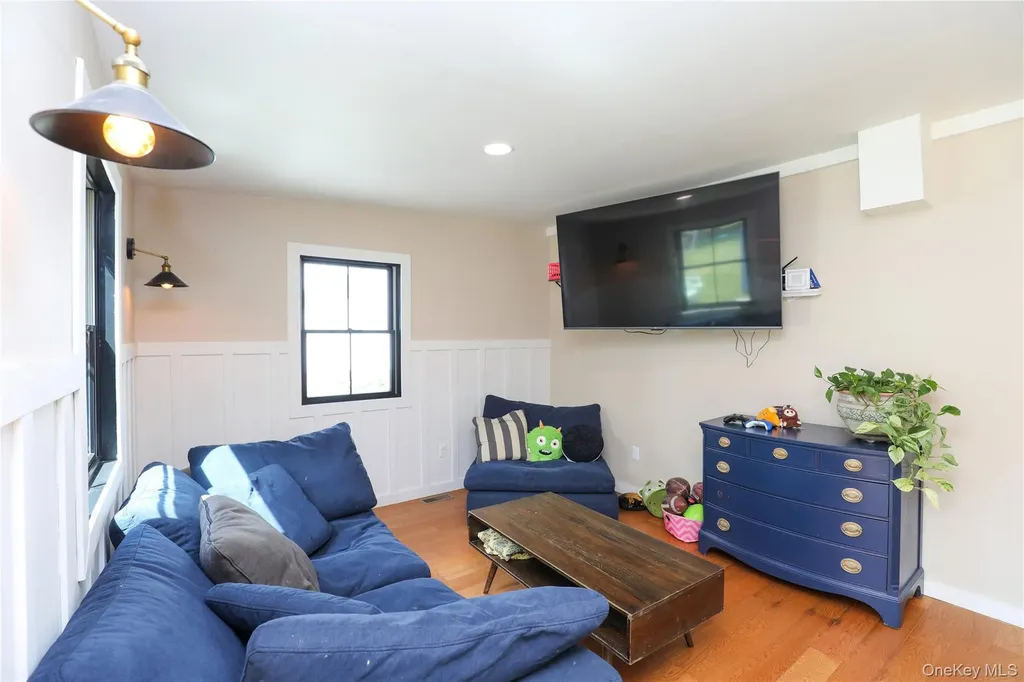 52 Phillips Avenue Highland NY 12528