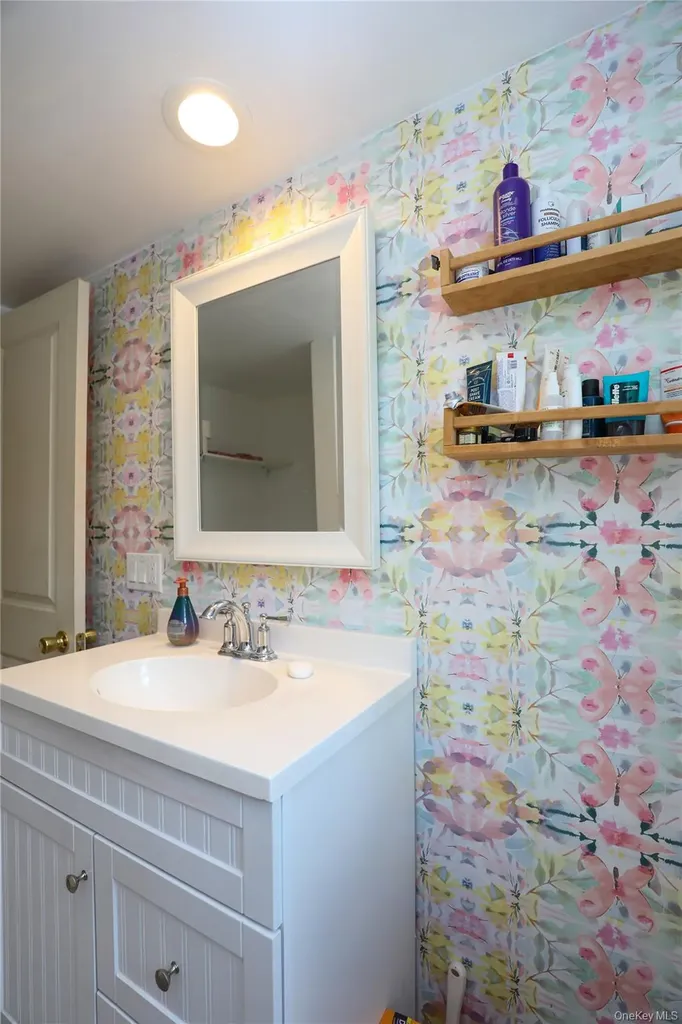 52 Phillips Avenue Highland NY 12528