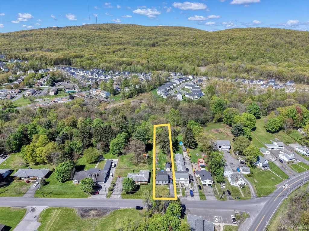 52 Phillips Avenue Highland NY 12528