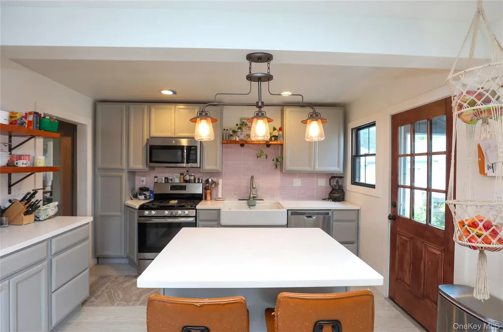 52 Phillips Avenue Highland NY 12528