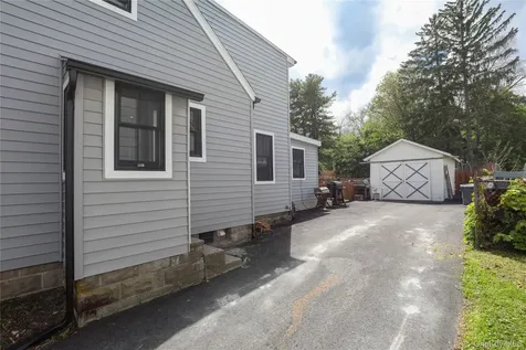 52 Phillips Avenue Highland NY 12528