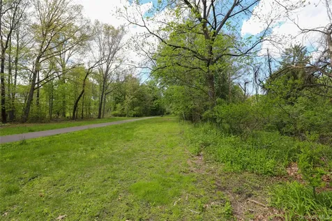 52 Phillips Avenue Highland NY 12528