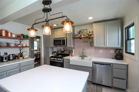 52 Phillips Avenue Highland NY 12528