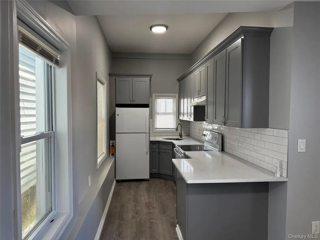 23 Collegeview Avenue Poughkeepsie NY 12603