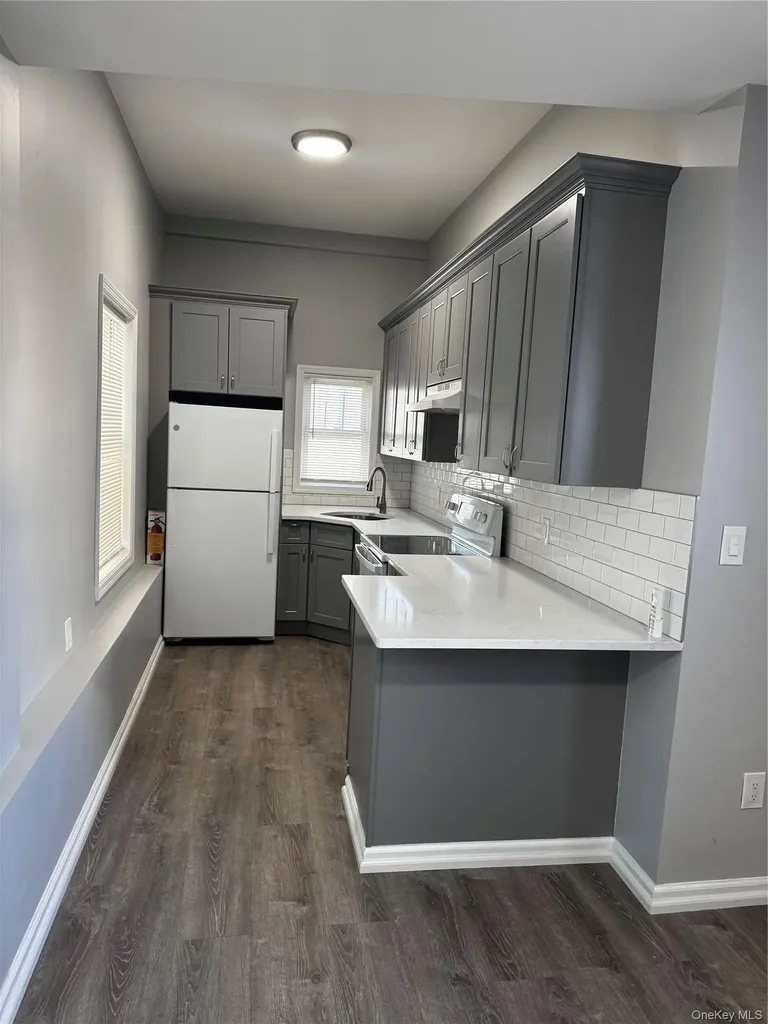 23 Collegeview Avenue Poughkeepsie NY 12603