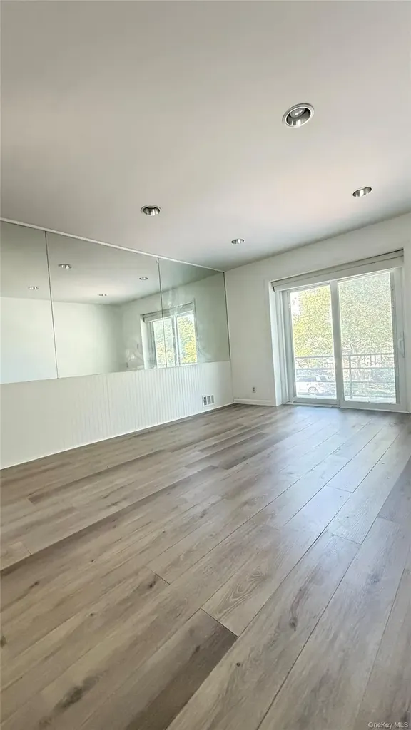 21544 23rd Road Bayside NY 11360
