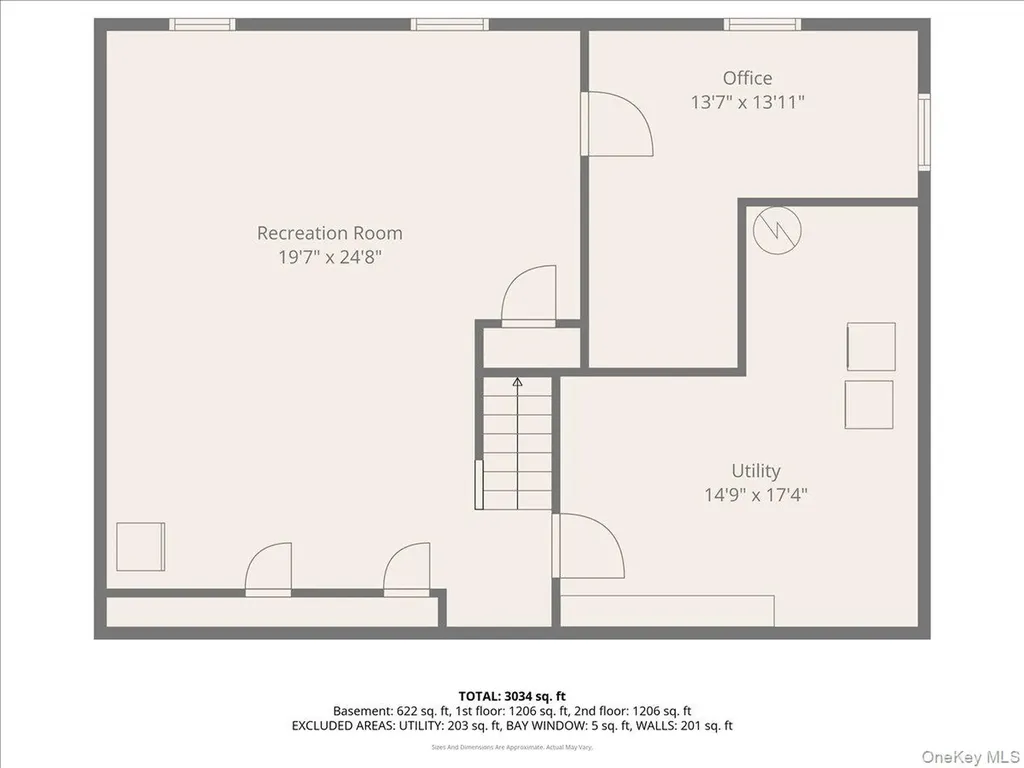 157 Manor Street Plainview NY 11803