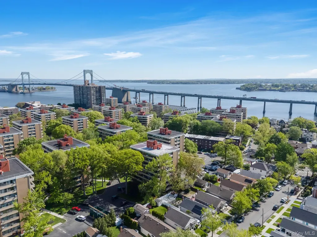 10-34 166 Street Beechhurst NY 11357