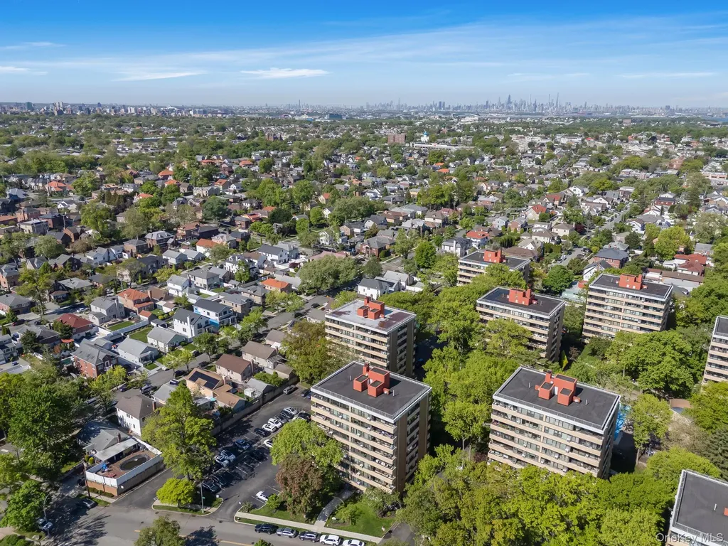 10-34 166 Street Beechhurst NY 11357