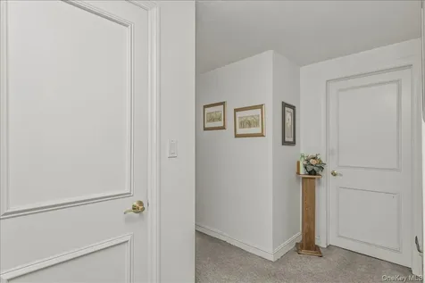 36 Roosevelt Place Rockville Centre NY 11570