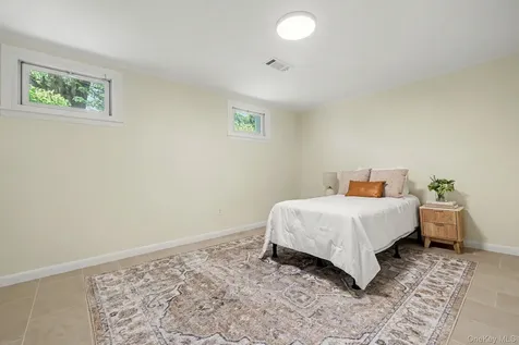 38 Aspen Road New Rochelle NY 10804