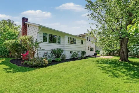 38 Aspen Road New Rochelle NY 10804