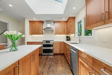 38 Aspen Road New Rochelle NY 10804