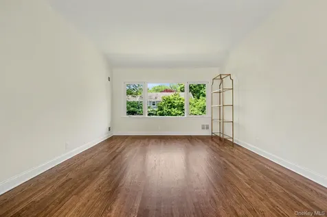 38 Aspen Road New Rochelle NY 10804