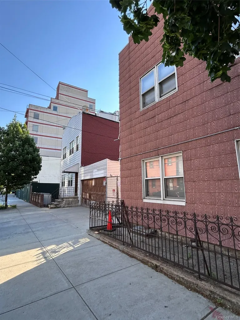 38-12 28th Street Long Island City NY 11101
