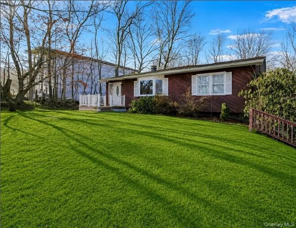 24 Merriewold Lane S Monroe NY 10950