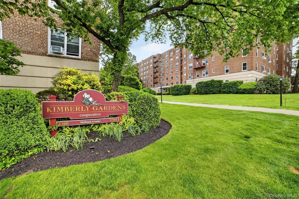 1304 Midland Avenue Yonkers NY 10704