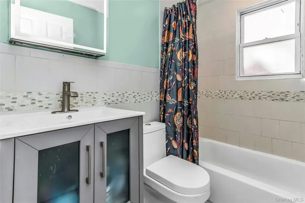 1395 Exeter Street North Baldwin NY 11510