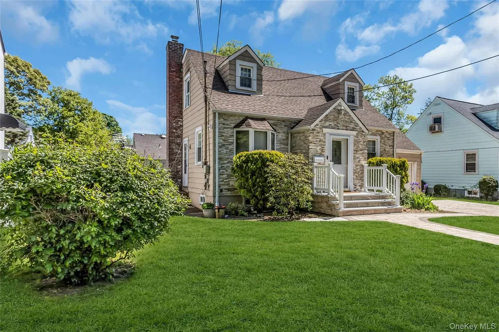 1395 Exeter Street North Baldwin NY 11510