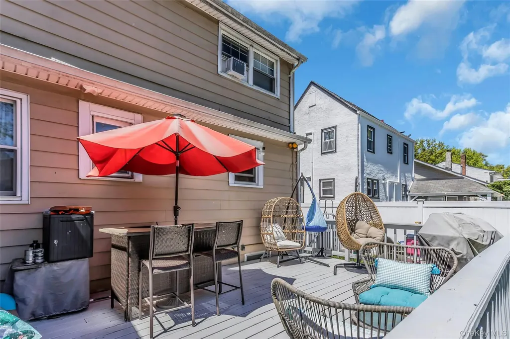 1395 Exeter Street North Baldwin NY 11510