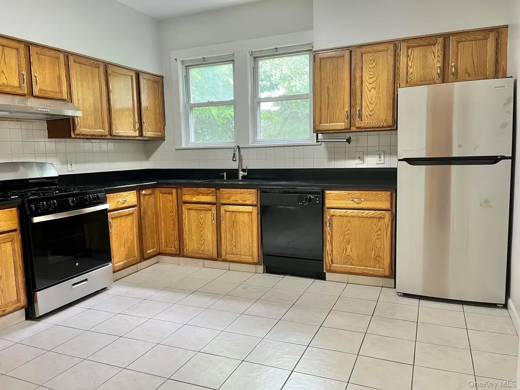 5 Lester Place Larchmont NY 10538
