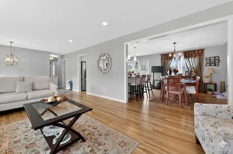 7 Frost Lane Hartsdale NY 10530