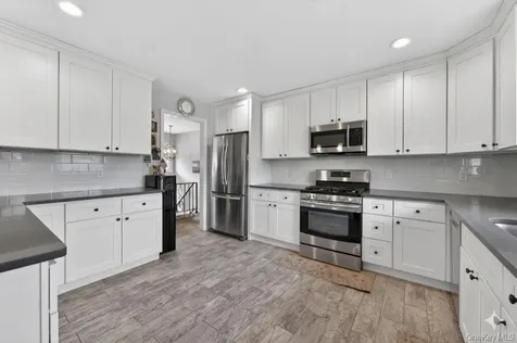 7 Frost Lane Hartsdale NY 10530