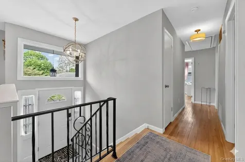 7 Frost Lane Hartsdale NY 10530