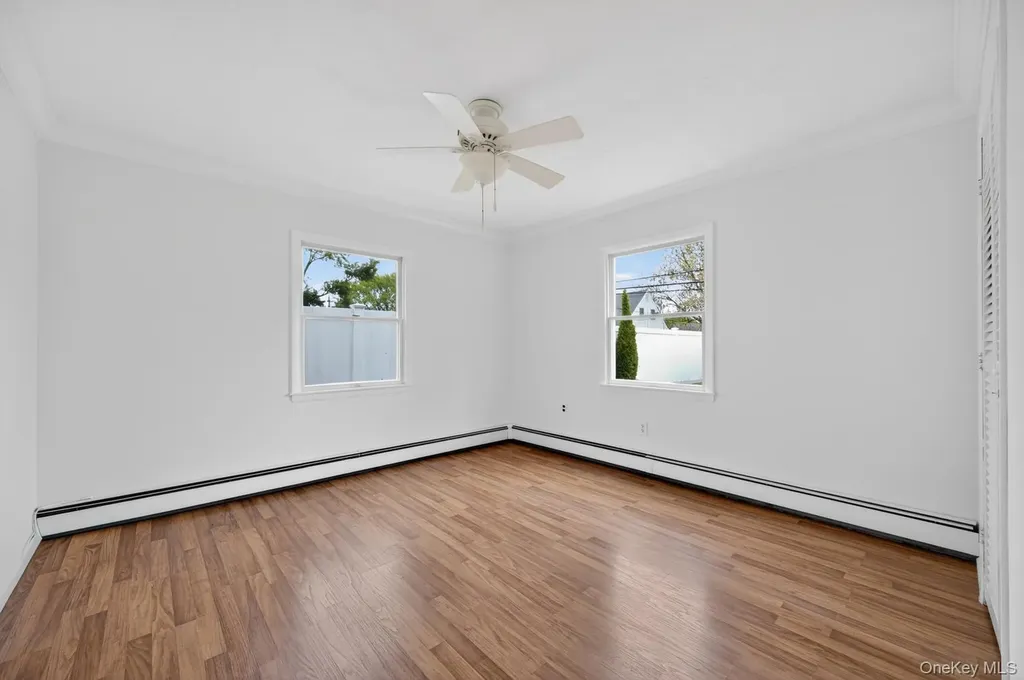 37 Silver Lane Levittown NY 11756