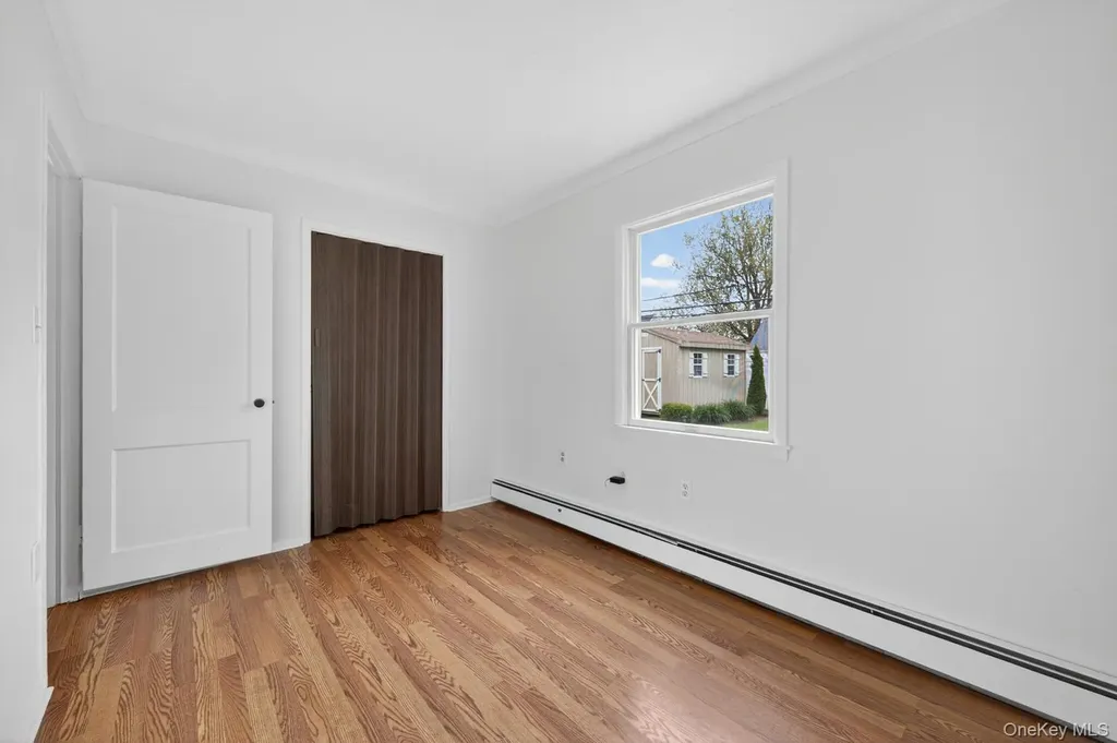 37 Silver Lane Levittown NY 11756